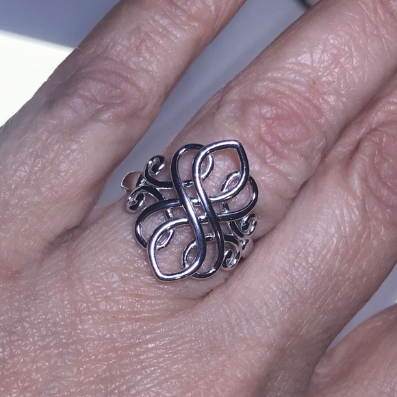 Celtic Sterling Silver Ring - Picture 2 of 6